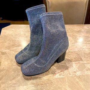 Top shop women glove boots. Silver/gray and sparkly.